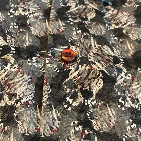 Men’s skull motif long sleeve shirt. - Picture 3 of 5